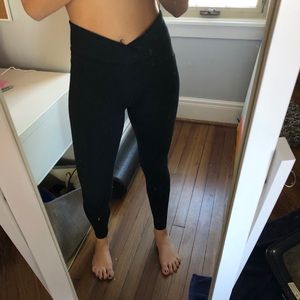 Fabletics Cross waist leggings